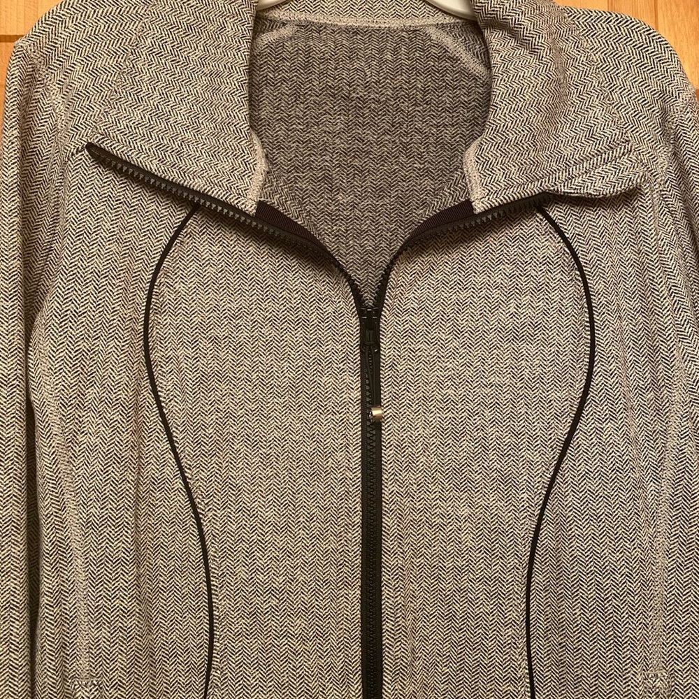Lululemon zip up